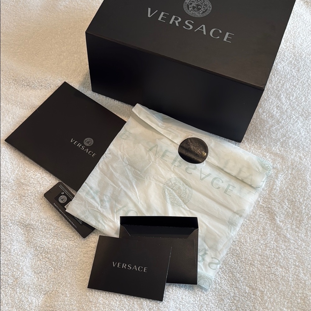 Versace Black Box - Picture 2 of 9